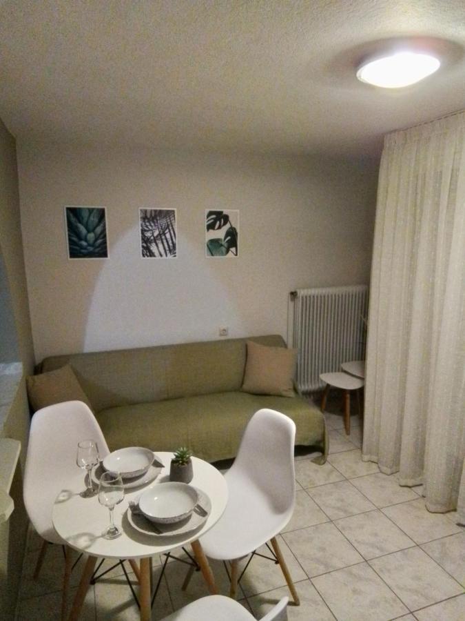 George House Apartamento Larissa Exterior foto